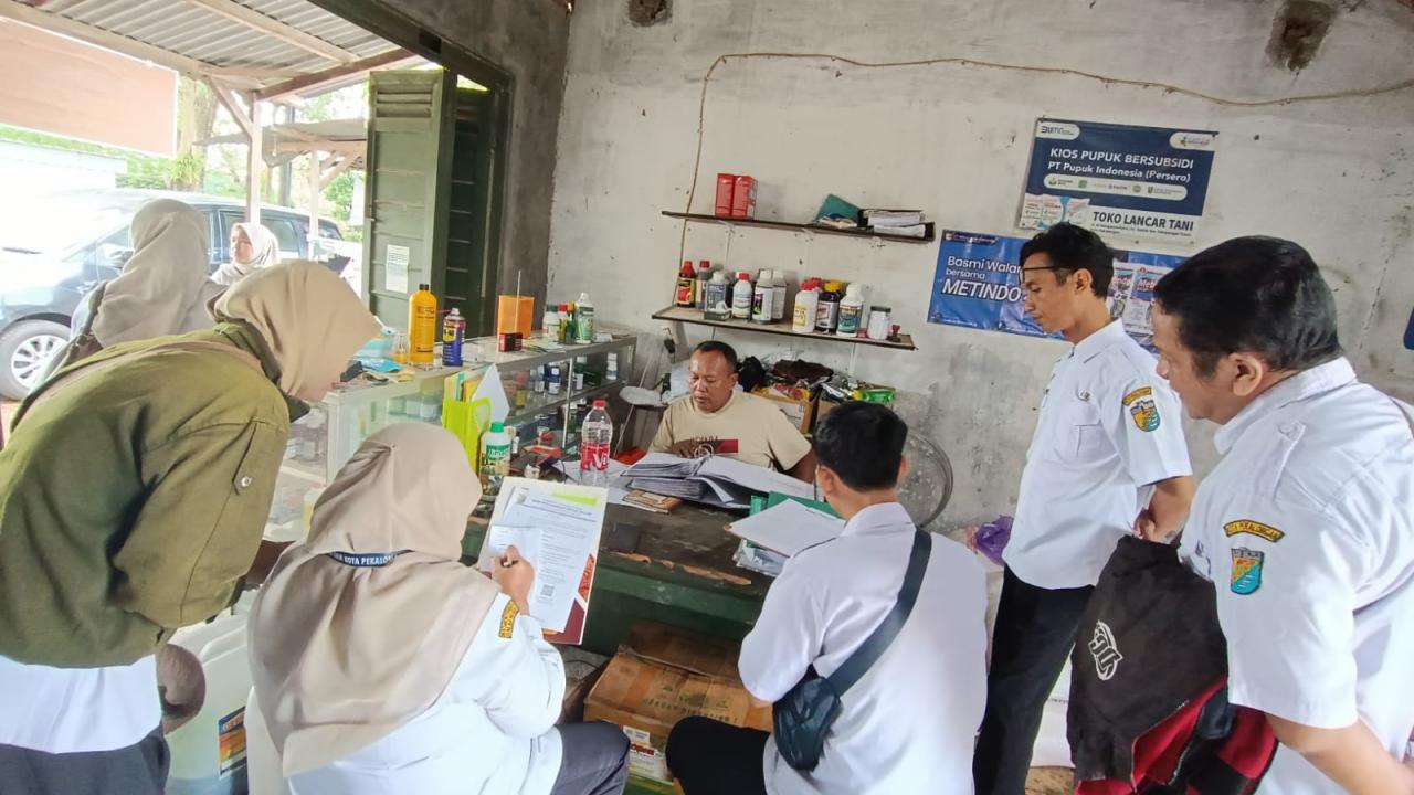 Harga Pupuk Diturunkan 20%, Pengawasan Harus Jalan